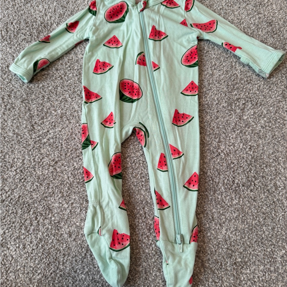 Kyte Baby Watermelon Footie Newborn EUC